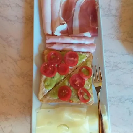 Alojamento de Acomodação e Pequeno-almoço Il Girasole